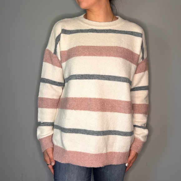 Pull over sweater - Picture 2 of 6